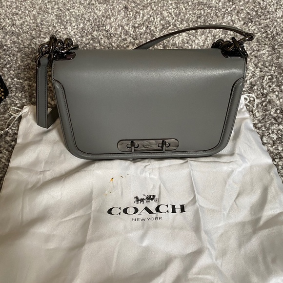 Like new Coach swagger shoulder bag - Picture 1 of 7